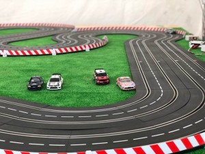 スロットレーシング